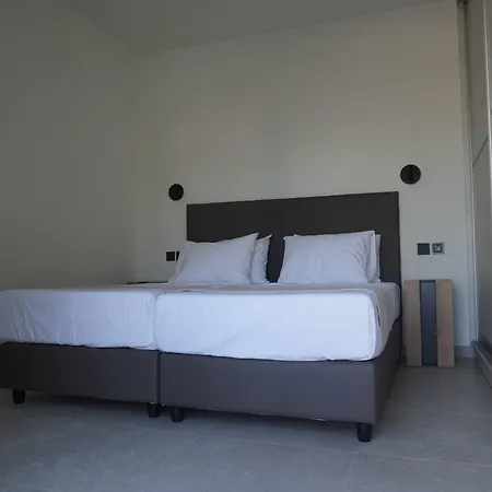 Avli Luxury 卡尔帕索斯